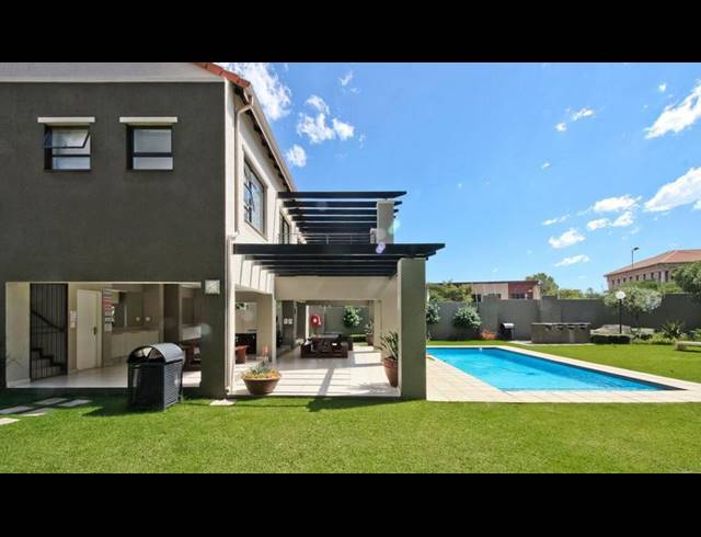 2 BEDROOM PROPERTY TO RENT IN SUNNINGHILL